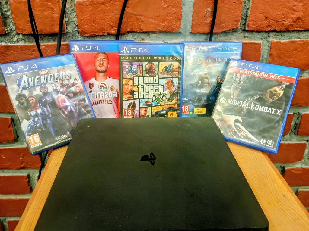 PS4 Gaming Lounge